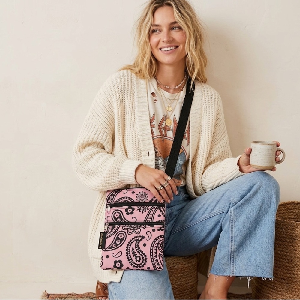 Joerden Pink Paisley Triple Zip Crossbody bag Boho Festival Travel Adjustable